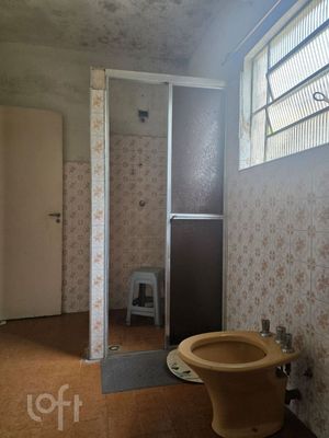 Image 8 - 879934