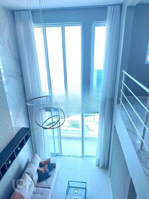 Image 9 - 879941