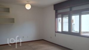 Image 3 - 879945