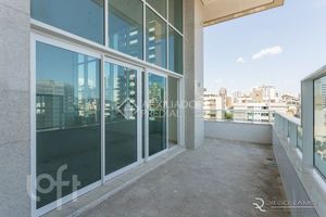 Image 3 - 879949
