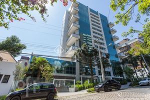 Image 10 - 879949
