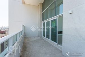 Image 6 - 879949