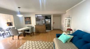 Image 3 - 879962