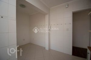 Image 16 - 879964