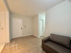 Image 10 - 879971