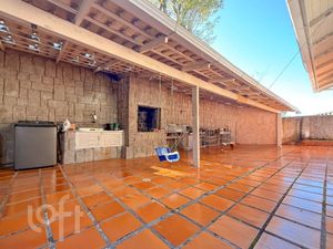Image 17 - 879983