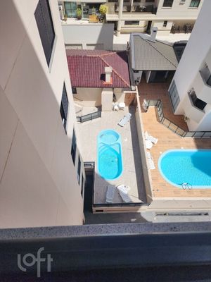 Image 13 - 879989