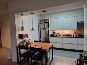 Image 1 - 879993