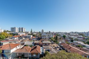 Image 11 - 879993