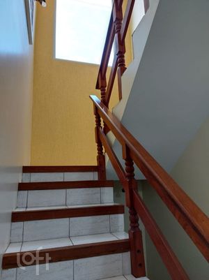 Image 10 - 879995