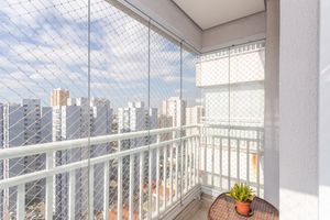 Image 32 - 880037