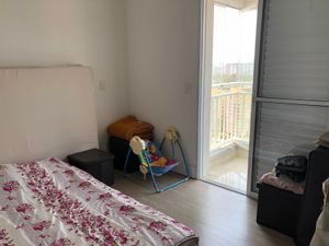 Image 4 - 880037