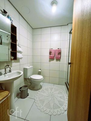 Image 11 - 880038