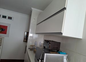 Image 10 - 880045