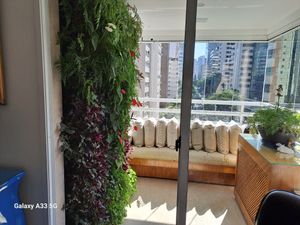 Image 6 - 880045