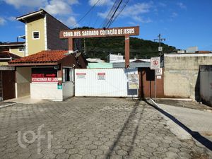 Image 13 - 880049