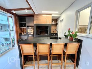 Image 9 - 880051