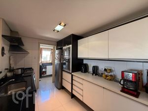 Image 9 - 880055
