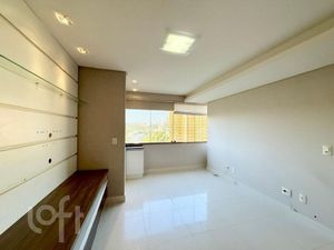 Image 8 - 880055