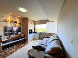 Image 6 - 880055