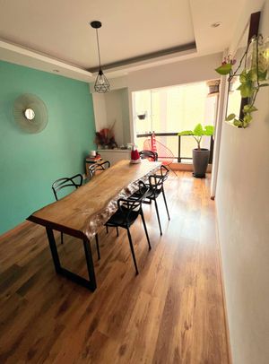 Image 7 - 880056