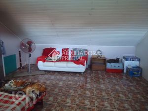 Image 5 - 880069