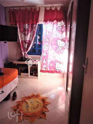 Image 6 - 880069