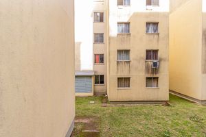 Image 4 - 880087