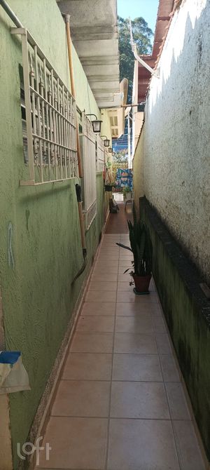 Image 8 - 880088