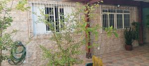 Image 14 - 880088