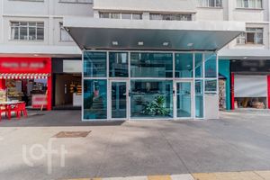 Image 30 - 880090