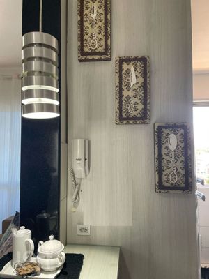 Image 6 - 880091