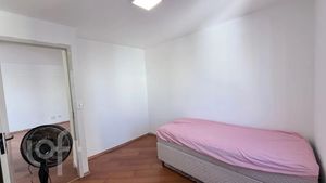 Image 7 - 880092