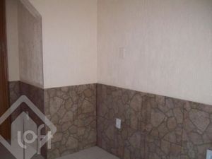 Image 4 - 880094