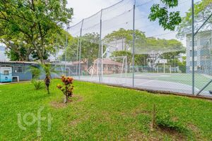 Image 16 - 880096
