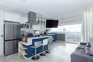 Image 1 - 880110