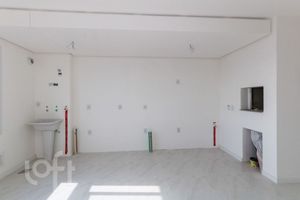 Image 3 - 880137