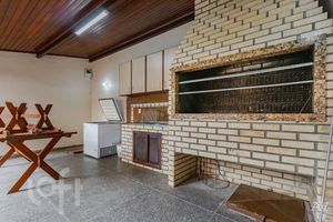 Image 36 - 880141