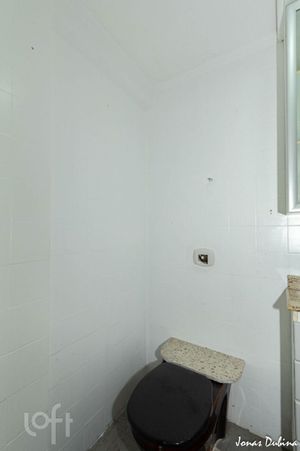 Image 27 - 880141