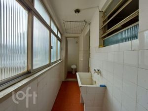 Image 8 - 880142