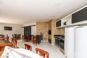 Image 19 - 880144