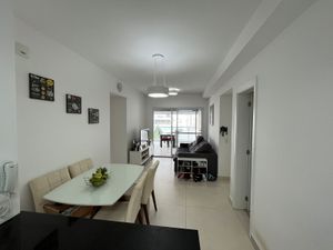 Image 7 - 880145