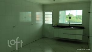 Image 4 - 880148