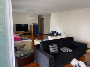 Image 7 - 880152