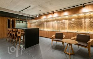 Image 17 - 880164