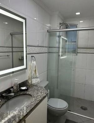 Image 9 - 880165
