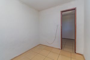 Image 18 - 880169