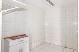 Image 32 - 880173