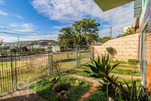 Image 4 - 880191