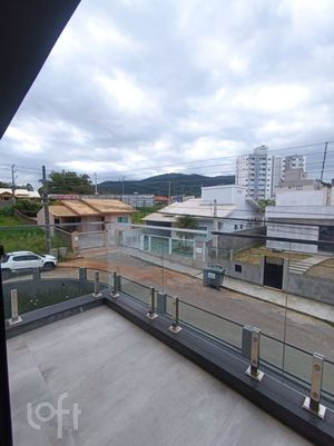 Image 9 - 880203